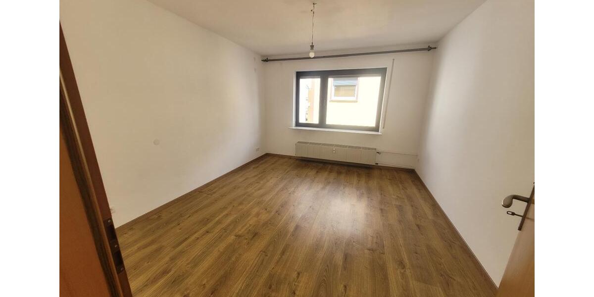 Etagenwohnung Bürstadt - 2.5 Zimmer, 74 m&sup2;, 940&euro; | Angebot:25339686