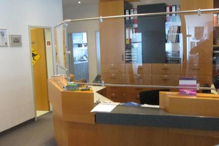 Arztpraxis, Praxis für ÄrztePhysioErgoBüro etc. zimmer