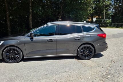 Ford Focus 121.000 km 18.500 &euro; Passau 94034