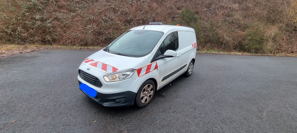 Ford Transit Courier 84.000 km 10.500 &euro; Bielefeld 33659