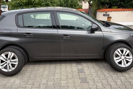 Peugeot 308 128.200 km 6.700 &euro; Langquaid OT Niederleierndorf 84085