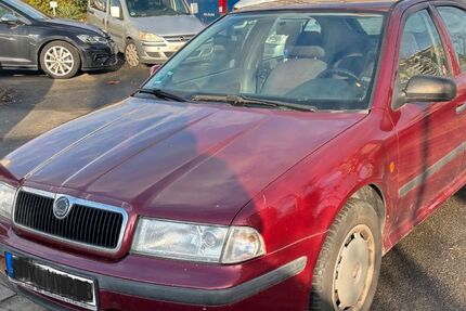 Skoda Octavia 202.600 km 850 &euro; HOCHHEIM 65239