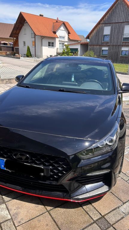 Hyundai i30 129.000 km 17.250 € Schwandorf 92421
