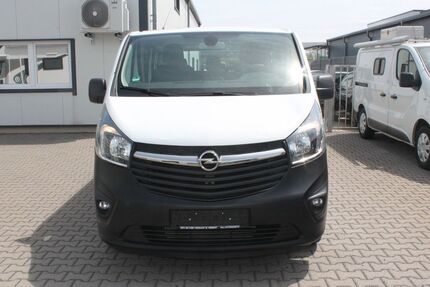 Opel Vivaro 118.886 km 11.950 &euro; Euskirchen 53879