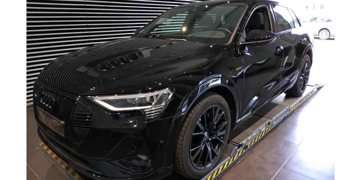 Audi e-tron 47.978 km 36.950 &euro; Hamburg 22047