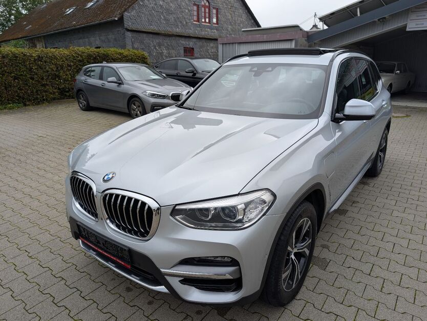 BMW X3 96.660 km 29.900 € Riegenroth 55469