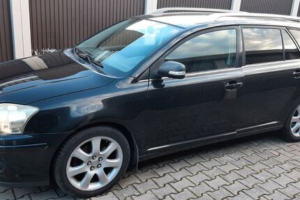 Toyota Avensis 297.000 km 2.250 &euro; Frankfurt am Main 60385