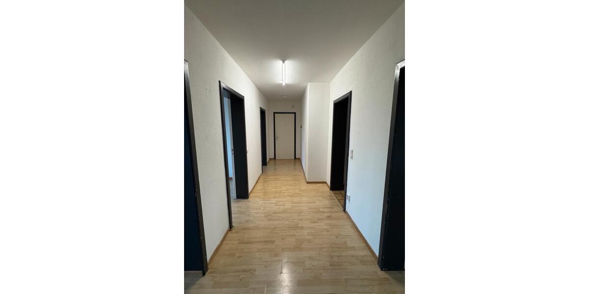 Etagenwohnung Bad Oldesloe - 4 Zimmer, 90 m&sup2;, 1.300&euro; | Angebot:26388122