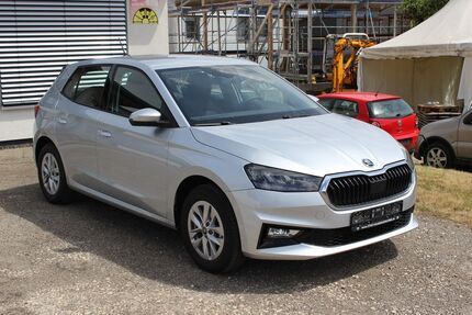Skoda Fabia 7.600 km 17.390 &euro; Altheim (Alb) 89174