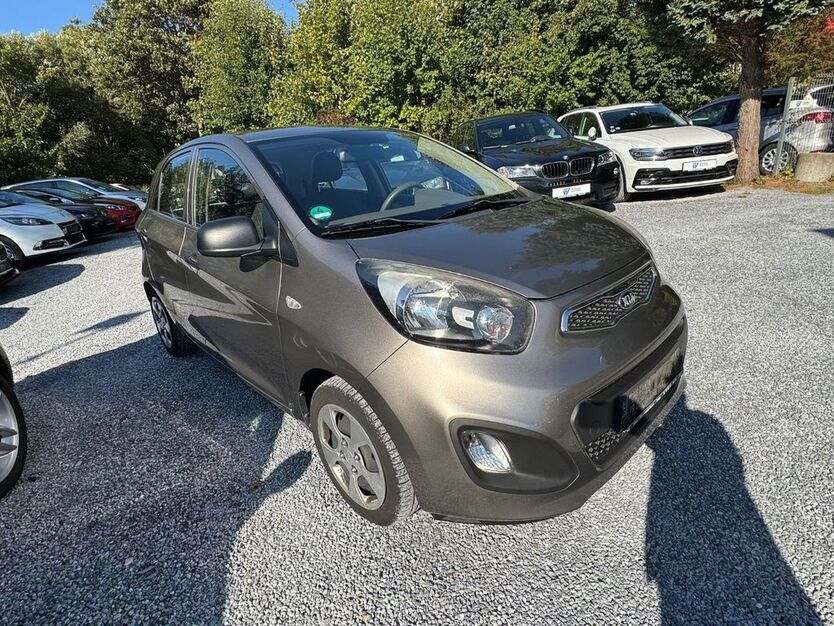Kia Picanto 204.000 km 2.999 € Detmold 32758