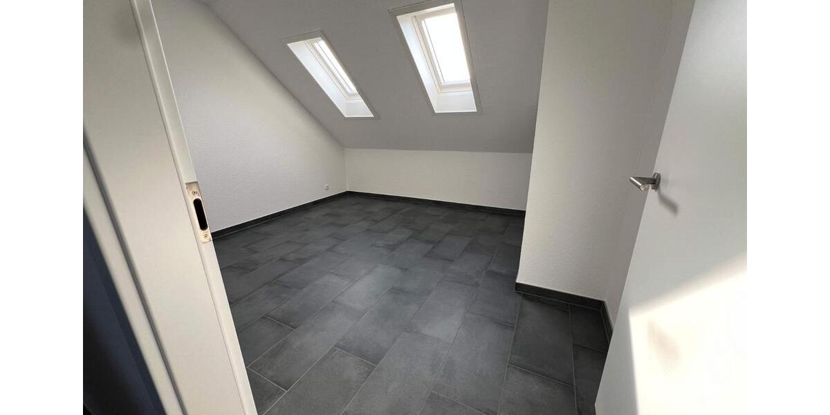 Dachgeschoßwohnung Burgdorf - 2 Zimmer, 54 m&sup2;, 129.000&euro; | Angebot:26123918