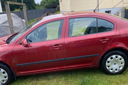 Skoda Octavia 139.580 km 2.100 &euro; Deetz 14550