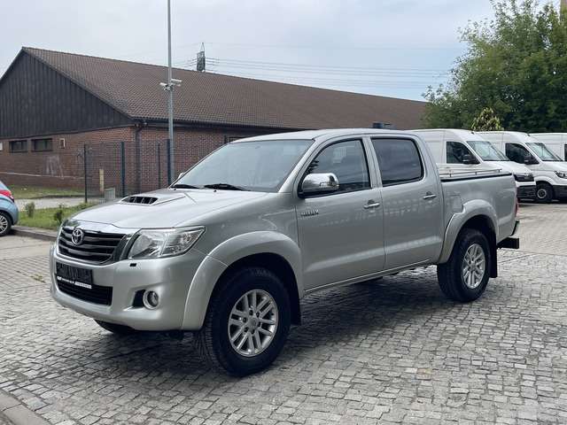 Toyota Hilux 173.000 km 18.900 € Berlin 12681