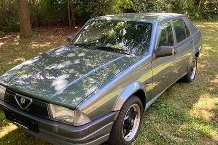 Alfa Romeo 75 87.500 km 19.900 € Göttingen 37081