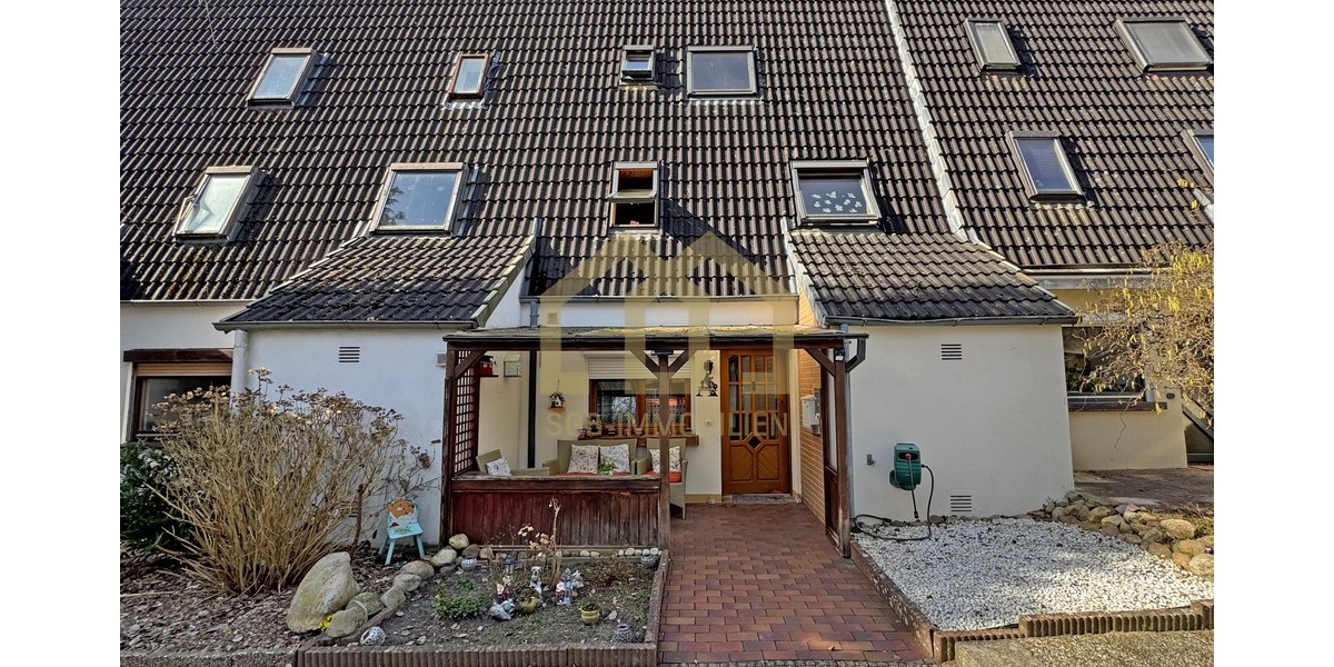 Achim: 5-Zimmer-Reihenhaus mit Garten, EBK & ausgebautem Dachgeschoss + Garage - Reihenmittelhaus Achim | Angebot:26635096
