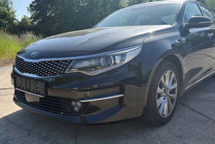 Kia Optima 141.903 km 10.499 &euro; Chemnitz 09114