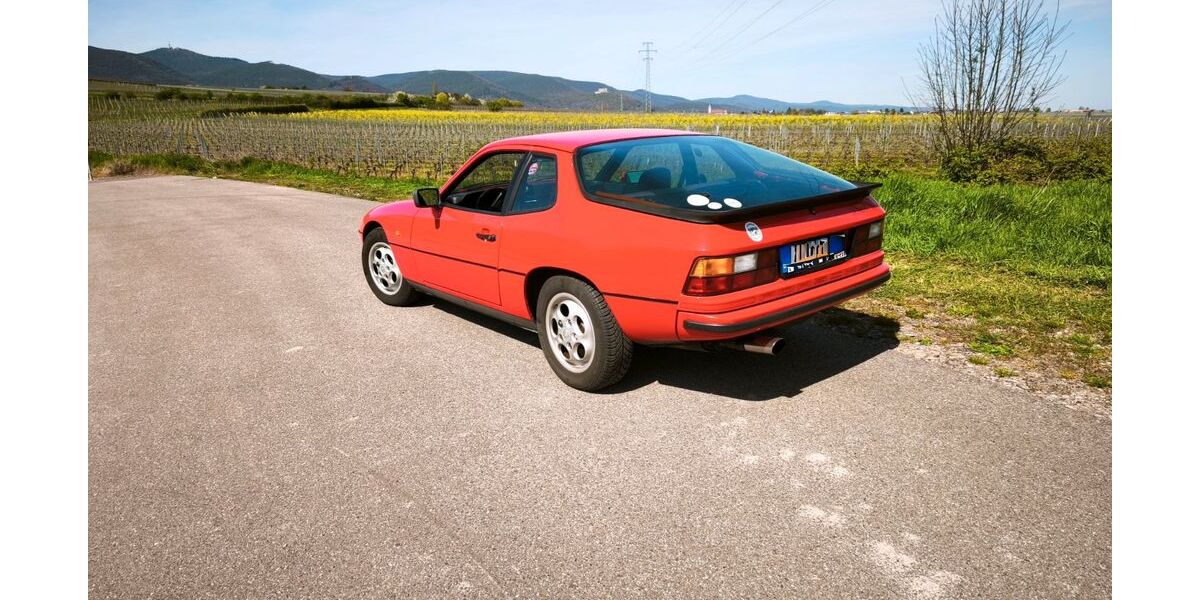 Porsche 924 80.084 km 18.000 &euro; Edenkoben 67480