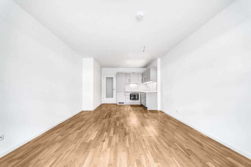 Wohnung zum Mieten in Berlin 1.835,44 € 84.16 m²