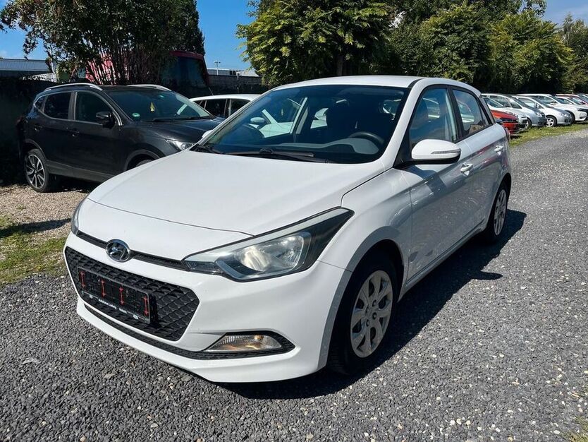 i20