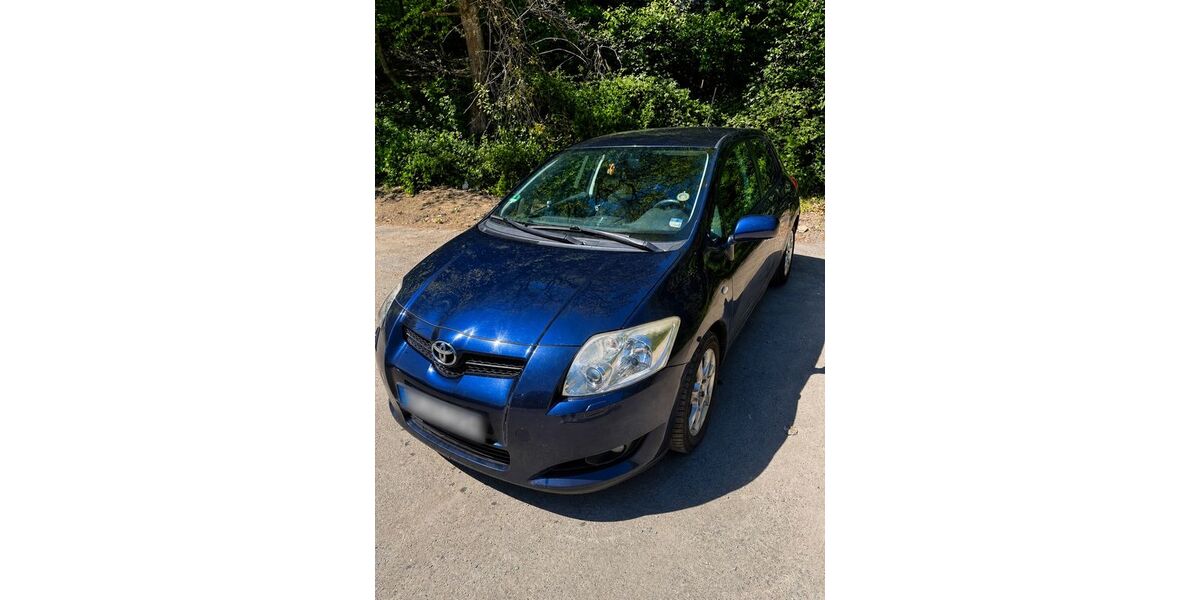 Toyota Auris 239.500 km 3.350 &euro; Wiehl 51674