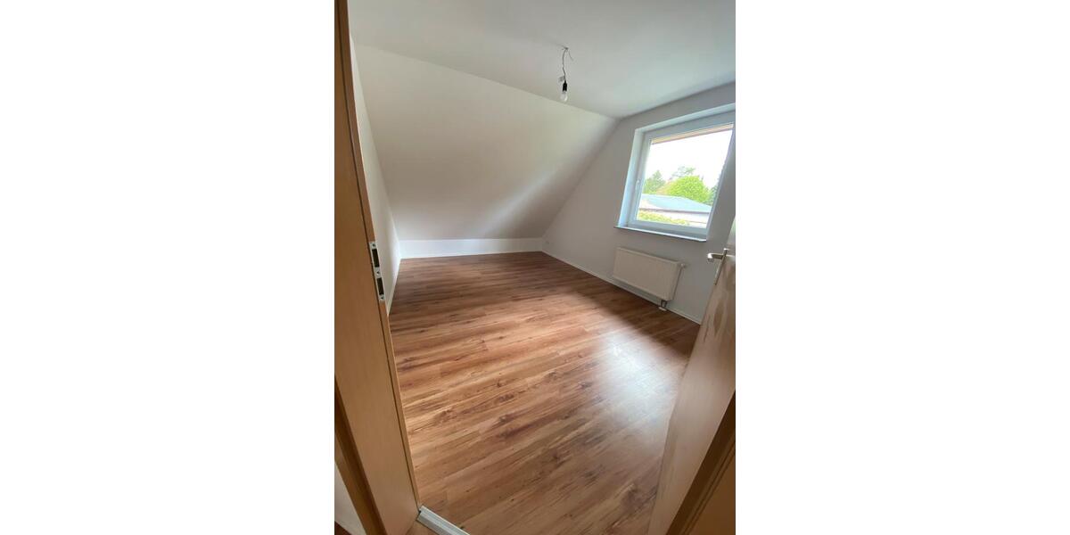 Doppelhaushälfte Wandlitz - 5 Zimmer, 120 m&sup2;, 2.000&euro; | Angebot:26672247