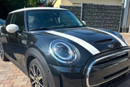 Mini Cooper SE 46.980 km 21.699 &euro; Harxheim/ Mainz 55296