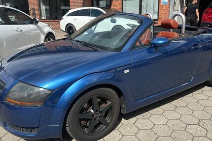 Audi TT 134.134 km 5.995 &euro; Hamburg 22047