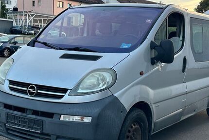 Opel Vivaro 226.000 km 2.650 &euro; Balingen 72336