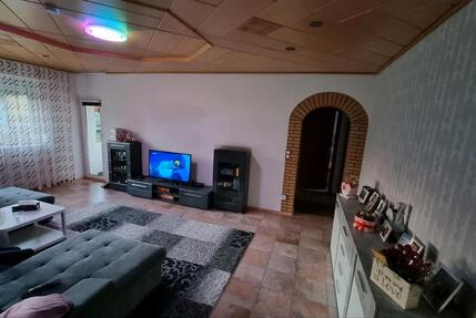 Schöne mobilierte Erdgeschoßwohnung