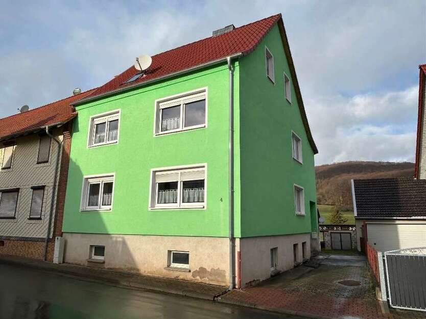 Haus zum Kaufen in Buhla 100.800 € 140.5 m²