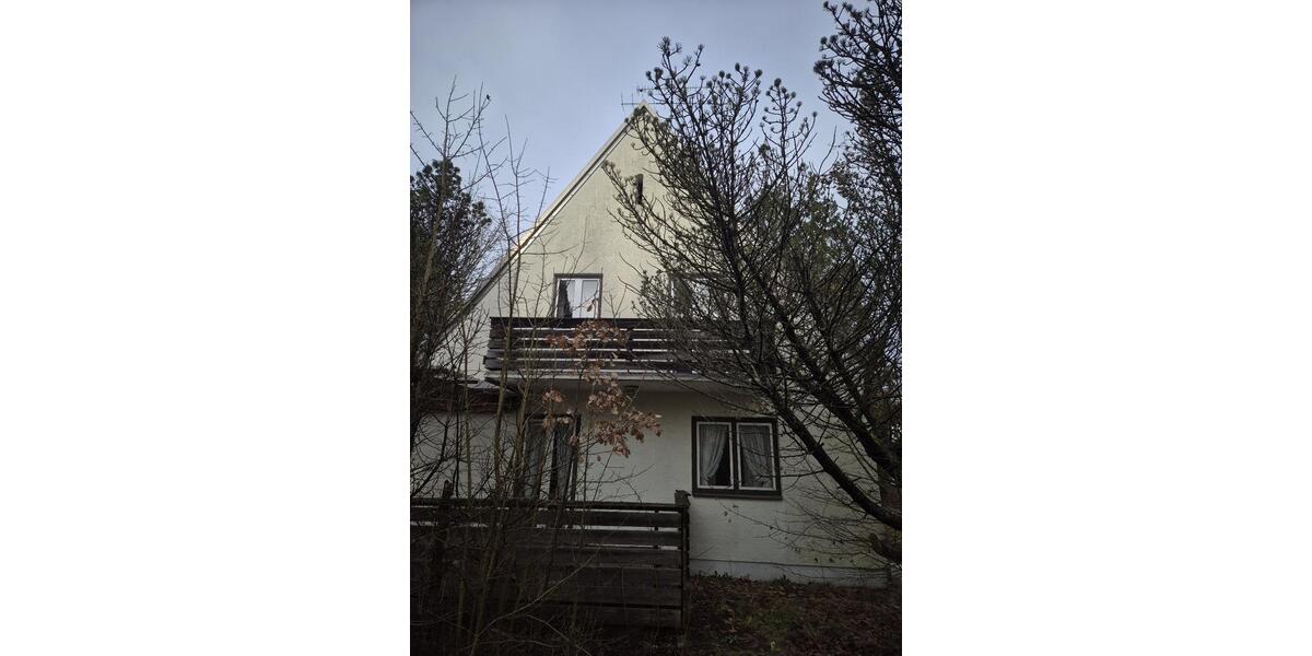 Wohnhaus Garage Stellplätze (auch für Bauarbeiter geeignet) 5 zimmer