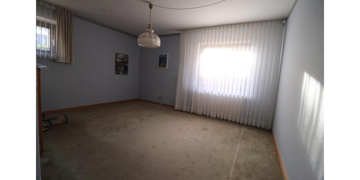 Erdgeschoßwohnung Gütersloh Isselhorst - 4 Zimmer, 140 m&sup2;, 1.400&euro; | Angebot:25839848