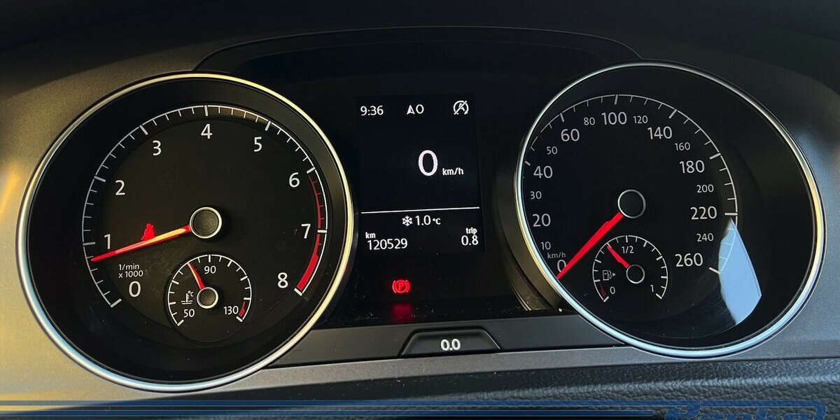 VW Golf VII BMT*Navi*Tempo*SHZ*Tel.*Touch* 120.529 km 9.990 &euro; Berlin 13187