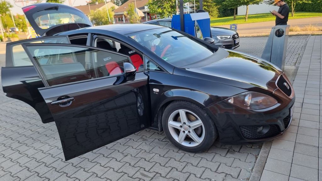 Seat Leon 150.565 km 4.400 &euro; Ingolstadt 85053