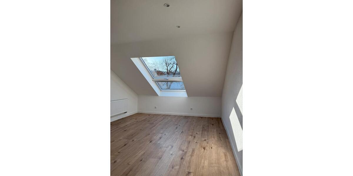 Dachgeschoßwohnung Treuchtlingen - 3 Zimmer, 70 m&sup2;, 700&euro; | Angebot:25271570