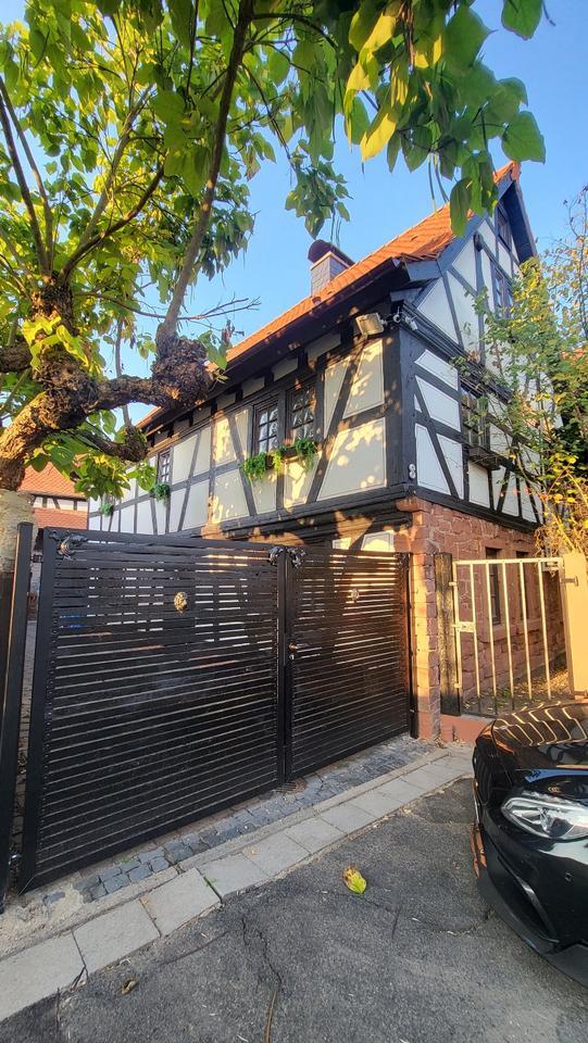 Bauernhaus in Rodenbach, historische Hofreite