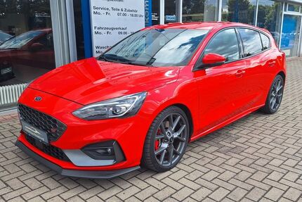 Ford Focus 60.691 km 23.990 &euro; Bernburg 06406