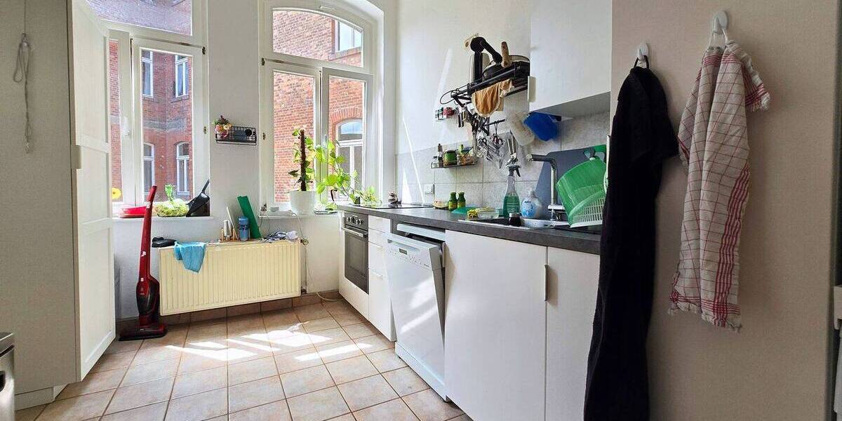 Stilvolles Wohnen im Herzen der Köthener Innenstadt - Altbaucharme trifft Wohnkomfort 4 zimmer