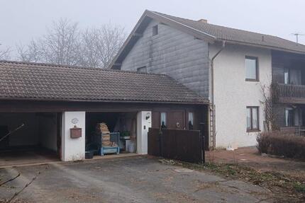 Haus Palling - 7 Zimmer, 180 m&sup2;, 900&euro; | Angebot:25369866