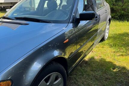 BMW 318 200.000 km 2.200 &euro; Neustadt an der Donau 93333