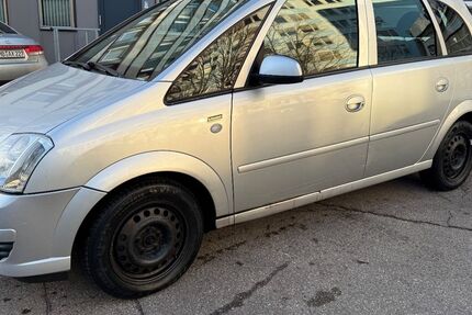 Opel Meriva 199.777 km 2.750 &euro; München 80636