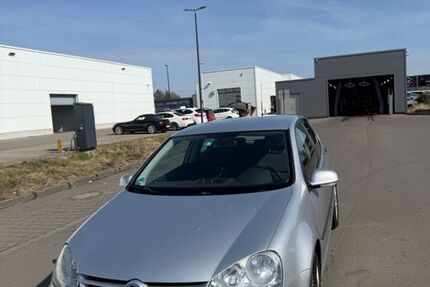VW Golf 290.000 km 750 &euro; Singen 78224