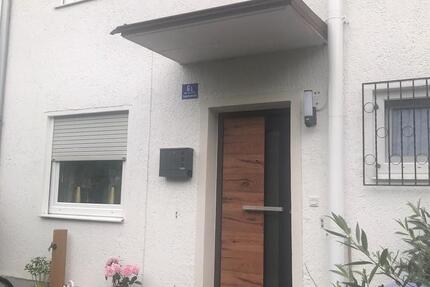 Haus München Schwabing-Freimann - 4 Zimmer, 140 m&sup2;, 1.500&euro; | Angebot:25252590