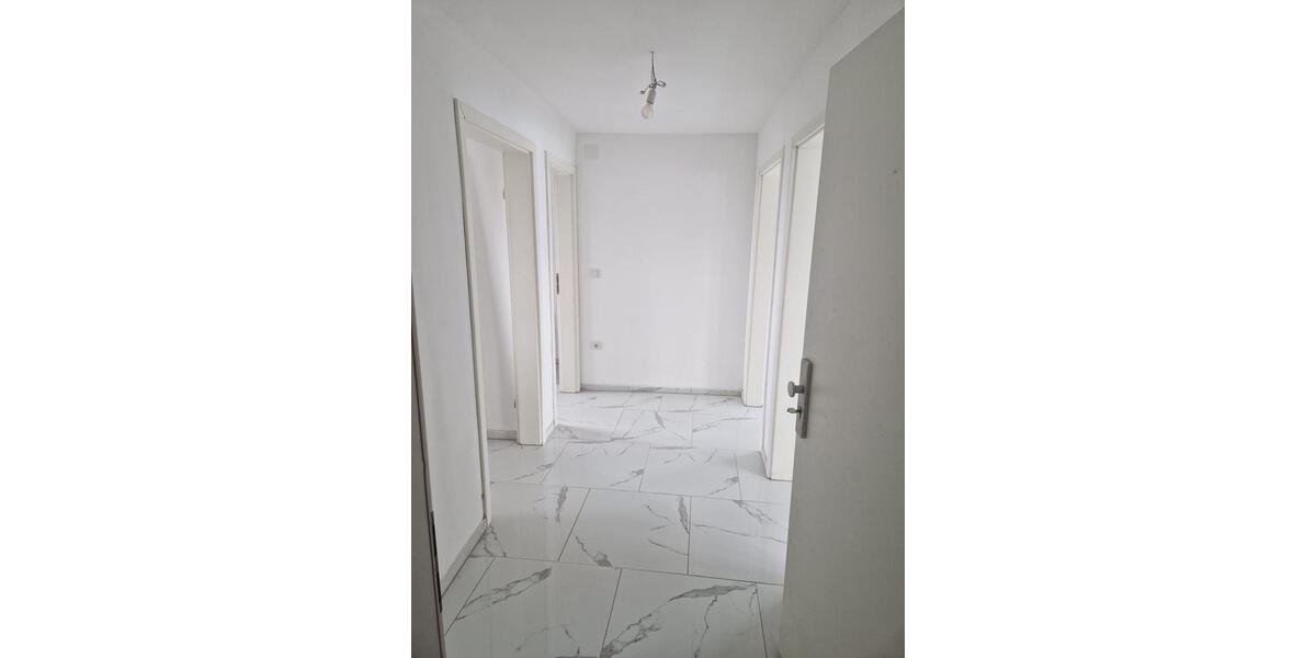 Dachgeschoßwohnung Remscheid Lüttringhausen - 3 Zimmer, 85 m&sup2;, 800&euro; | Angebot:25484253