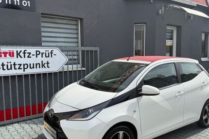 Toyota Aygo (X) 48.500 km 10.980 &euro; Leipzig 04179