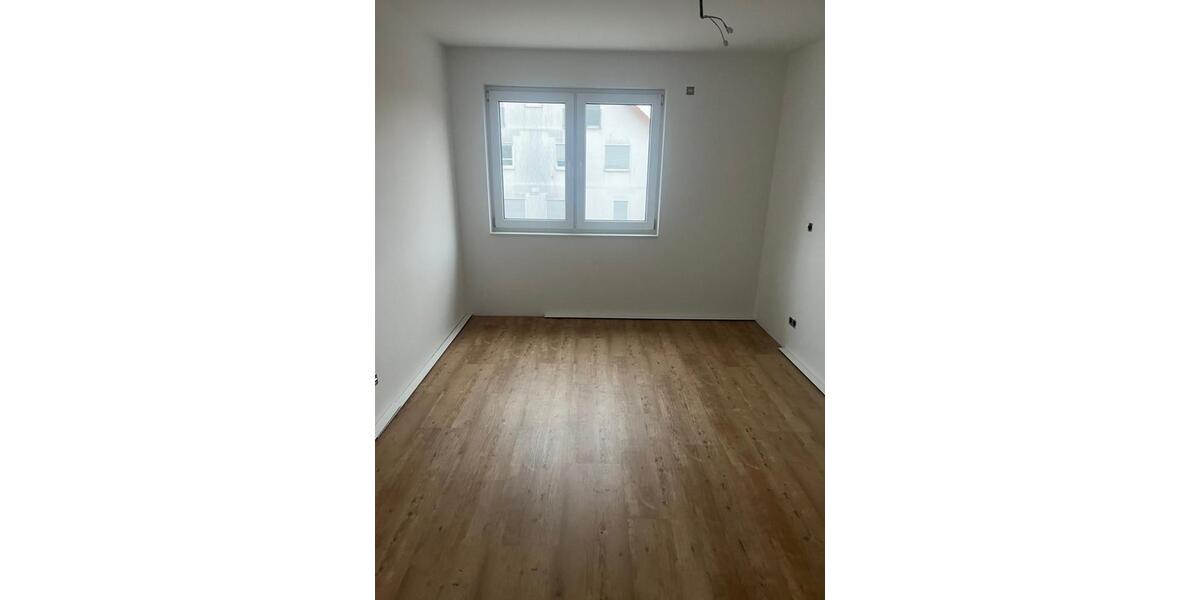 Gehobene 3-Zimmer-Wohnung, 1 OG, Balkon, KfW40-Neubau, Inkl. EBK 3 zimmer