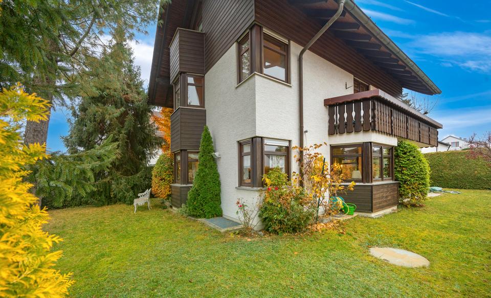 Lichtdurchflutetes Einfamilienhaus mit Süd-Ostterrasse und schönem Garten 6 zimmer