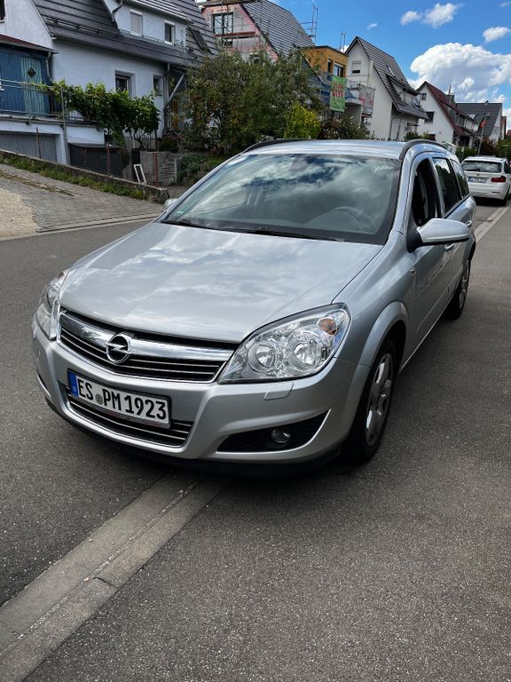 Opel Astra 142.000 km 3.600 € Neuffen 72639