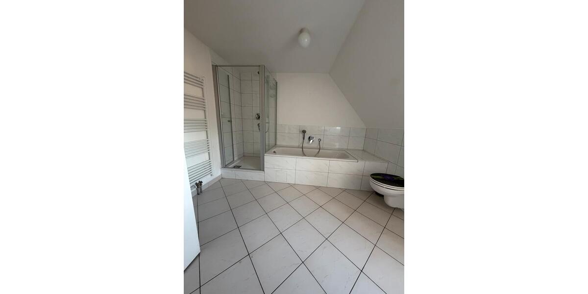 Dachgeschoßwohnung Gernsbach - 2 Zimmer, 70 m&sup2;, 770&euro; | Angebot:26351340