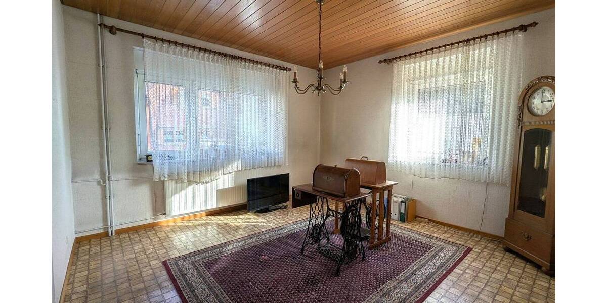 Einfamilienhaus Bischofsheim - 7 Zimmer, 139 m&sup2;, 495.000&euro; | Angebot:26858581